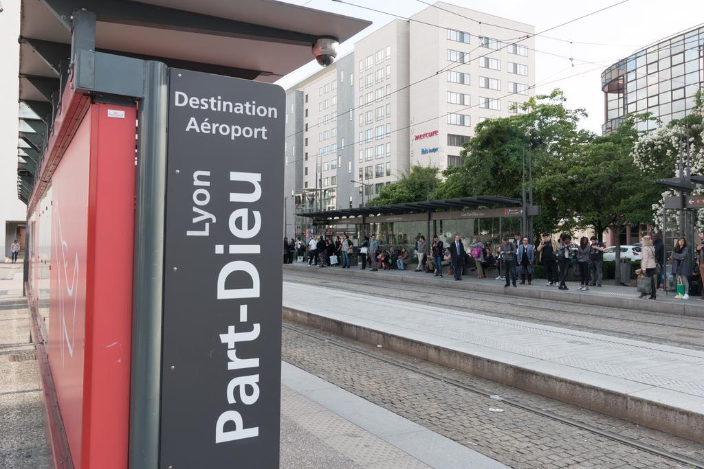 Ibis Budget Lyon Centre - Gare Part Dieu מראה חיצוני תמונה
